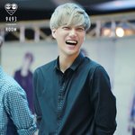 [카이] 종인이몸매 <b>감상</b>한날