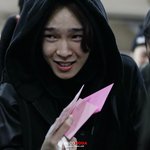 [EXO] 시우민 <b>남태현</b> 공평하게 공항짤로 비교