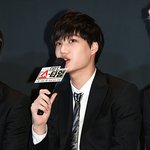 [카이] 종인이 <b>mc</b> 잘할것 같지 않아?