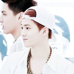 [EXO] 야 준면이 실물본사람만들어와
