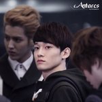 [CHEN] <b>떡볶이코트</b>도 잘어울려