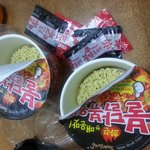 <b>불닭볶음</b>먹는데 신기한일이~