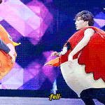 [EXO] 넘어지는 종이니ㅋㅋㅋㅋㅋㅋ.<b>gif</b>