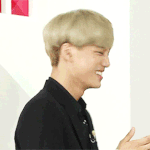 [카이] 진짜 볼수록 닮았따.......