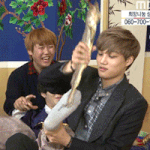 [카이] 북어로 <b>태민</b>이 발바닥 저격하기