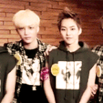 [EXO] 왜 갑자기 카슈<b>찬양</b>질;;;