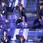[CHEN] 종대는 <b>저</b> <b>모자</b>를 줍고싶었나보다