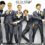 [시우민] 시우민이 <b>밀고</b> 있는 포즈