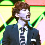 [CHEN] <b>김종대</b>가 요즘 자꾸 나를 후드려 팬다
