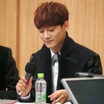[CHEN] 마이크잡은 손꾸락도 이뻐