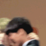 [카이] 크리스 품에서... 우는 <b>종인</b>이
