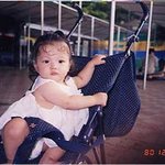 애기 때부터 꾸준히 이뻣던 김유정