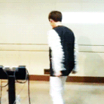 [도경수] 심타 움짤 좀 찾아줘~ㅜㅜ