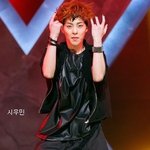 [아이돌] 네일 아트까지 하는 남자 아이돌 멤버들
