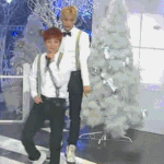 [시우민] 쇼챔 움짤 <b>무대위</b> (숨멎주의해)