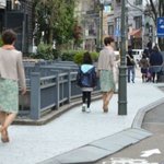 이상한 하루, 왜 <b>하필</b> 이곳에 당신이...