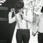 [백현] 백현이는 맴<b>버들</b>을  너무 좋아함ㅋㅋ막 보여