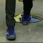 [카이] 근데 김종이니 <b>발볼</b> 좀 넓지않아?