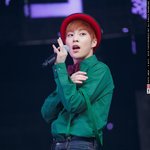 [시우민] 기사사진도 이쁨돋아 <b>ㅠ</b> <b>ㅠ</b> <b>ㅠ</b>