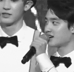 [도경수] 엑소 멤버들 눈에도 경수가 귀여운가 봄 ㅋㅋ