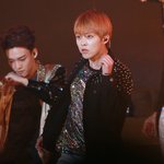 [시우민] 벽반 달릴 <b>사람</b>은 달리자! <b>새벽</b>짤로 >~<