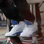 [비상대피소] 내가살다살다발을팬질할줄은몰랐지