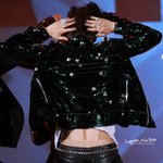 [카이] 종인이 허리테이핑 사진 언제찍힌거야??ㅜ