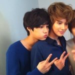 [카이] 난 조니니 <b>손</b>작다는 생각 안해봤는뎅