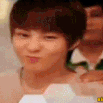 [시우민] 다들 마사지받는 슈밍 봤남