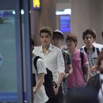 [비상대피소] 예언글그만얘기하고 <b>트롯가수</b>랑 관광객 봥