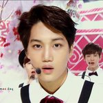 [카이] 김종인 눈썹 진짜 이쁜 거 같아