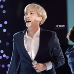 [카이] 뭘 보고 그렇게 웃는거야ㅋㅋㅋㅋ