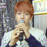 [백현] 니트 자주 <b>입어</b>줘 배큥이