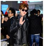 황금색으로 염색 한 <b>이종석</b>! 좀 노는 오빠 같네