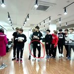[비상대피소] 찬텐 <b>찬열</b>이 서포트받은거 입었네