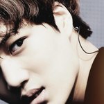 [카이] 니니갈라진 <b>턱선</b>좀봐