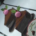 투썸에 들렀더니 넘 예쁜 크리스마스 <b>케익</b>이 사로잡네요.. 