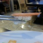 오늘 <b>스시</b>부페에 갔더니 사람을 웃기네요