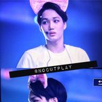 [카이] 목에 도장박은게 ㄹㅇ이야...