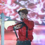 [백현] 변백현 이거다리합성한줄;;;;