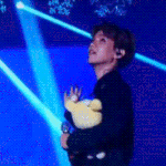 [백현] 백현이 빛이 인기했나보다