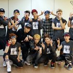 [시우민] 엑소 단체컷 짤파티