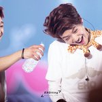 [CHEN] <b>물방울</b>까지보이는고화질