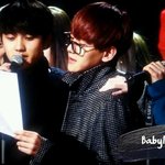 [백현] <b>뿔테</b>쓴거 왜 설레지ㅠㅜㄴ