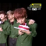 [백현] 백현이가 쓰는 립<b>제품</b>ㅋㅋㅋㅋ