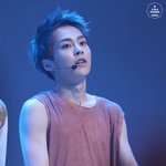 [시우민] 나는 변탠가봉가 <b>꿈속</b>에 민석이 상의탈의한모습을 봤다....