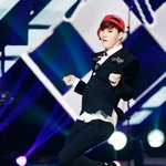 [<b>xoxo</b>] 이거 왜 수호가 춤추지