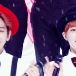 [시우민] 웅녀들아 꽂님이가 <b>놀러</b>옴*^^* 