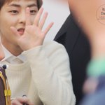 [시우민] <b>안아</b>주고 싶다ㅠㅠ