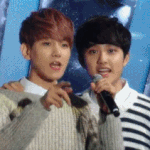 [백현] 가요대전오프닝 백현디오.<b>gif</b>